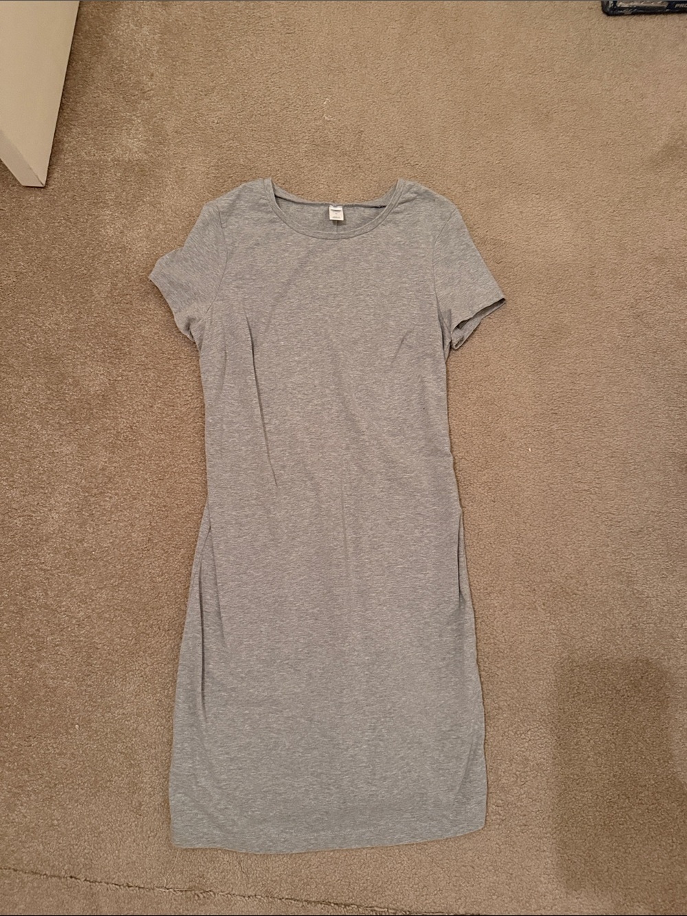 Old Navy Heather Gray Short-Sleeve Sheath Dress